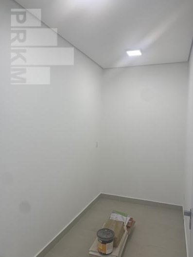 Thumb-1